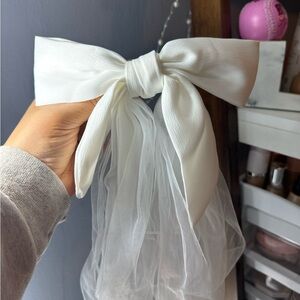 Elegant White Hair Bow with Sheer Tails